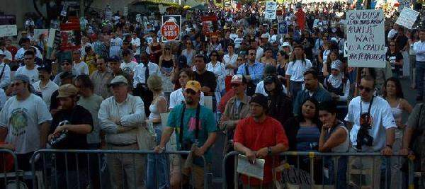 Crowd at Federal Bui...