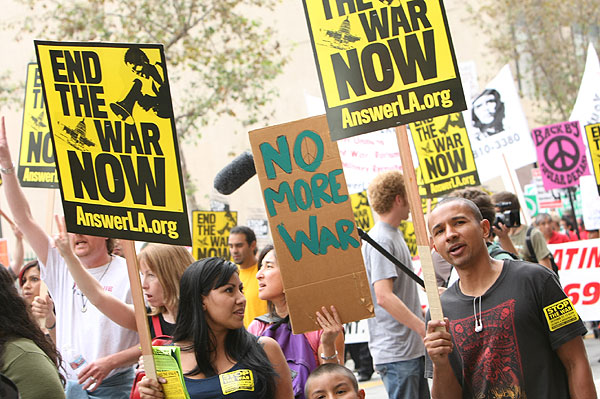 Anti-War March in Lo...
