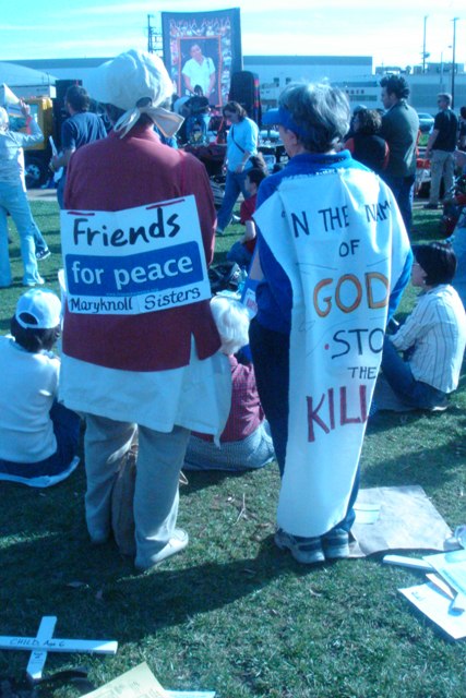 Friends for peace...