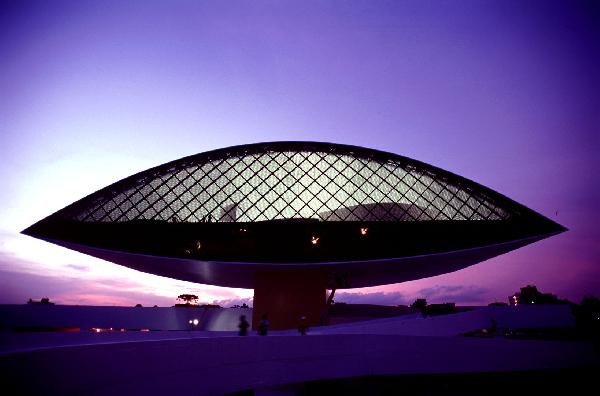 Oscar Niemeyer's Mus...