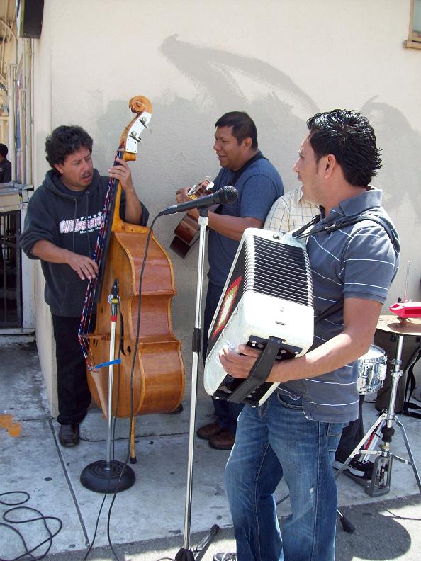 Los Jornaleros del N...