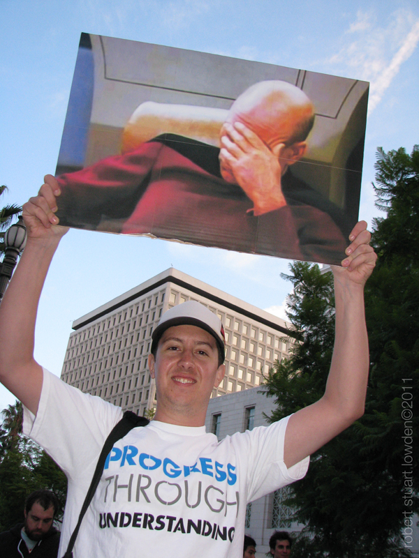 Occupy La Protester ...