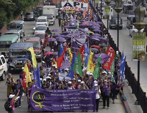 Filipino Women March...