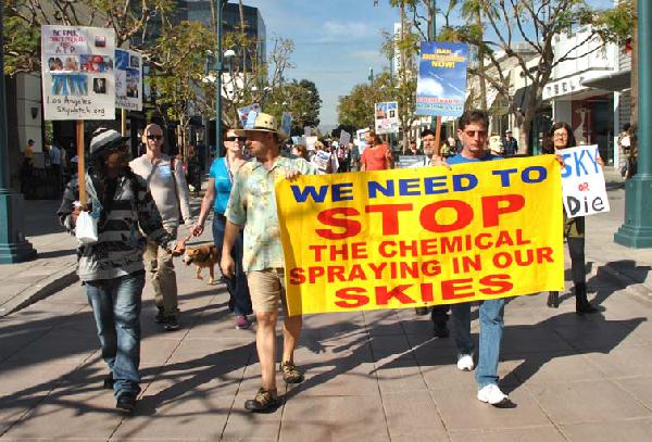 Los Angeles Marches ...