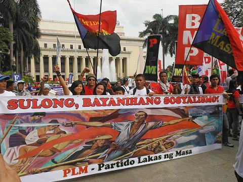 Philippines: 'Forwar...
