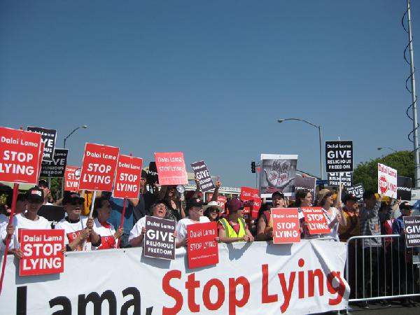 Dalai Lama Protester...