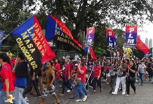 Philippines: Duterte’s gravy TRAIN for the rich