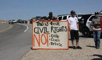 Livestreamer @PMBeers interviews Bundy Ranch supporters during BLM stand-off