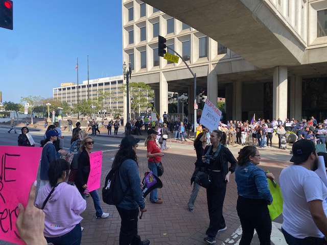 Protesting Closure o...