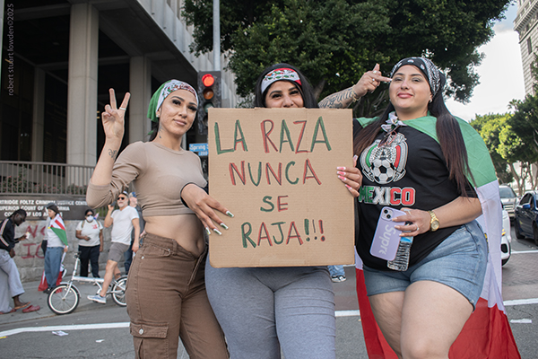 No Kings Rally DTLA ...