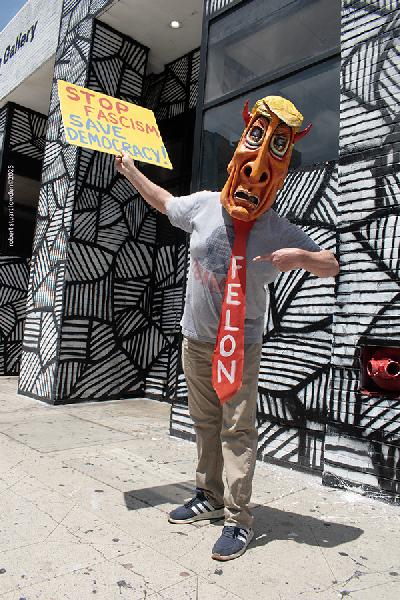 No Kings Rally DTLA ...